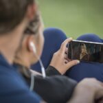 Programa social dá internet grátis e auxílio para celular e PC. Imagem: Pixabay