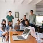 Estudantes de 6 horas de estágio recebem valores diferenciados em 2025. Imagem: Pexels