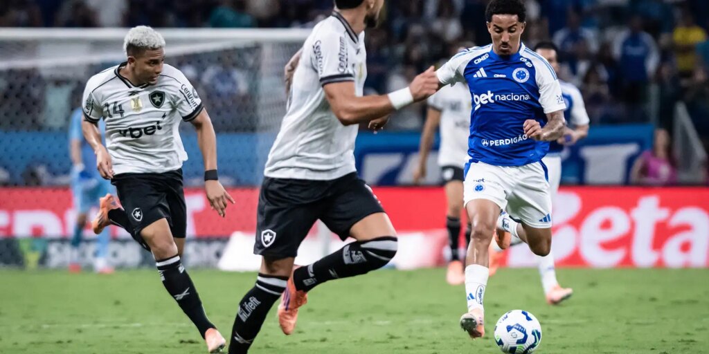 Cruzeiro e Botafogo empatam em Jogo Movimentado no Mineirão Partida válida pela