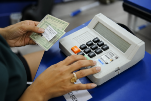 Plantão eleitoral em Palmas leva serviços para mulheres e facilita regularização do título nesta sexta-feira