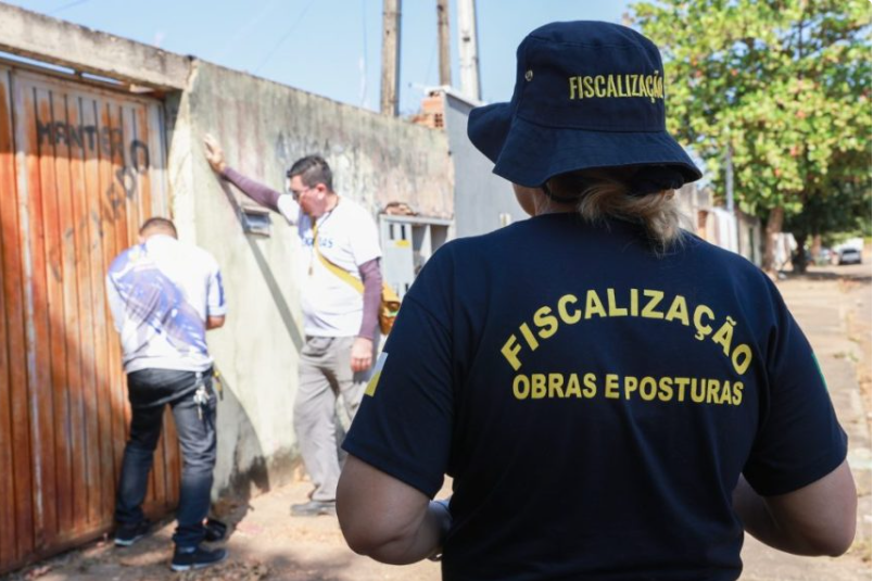 Prefeitura de Palmas intensifica vistorias em imóveis abandonados para evitar dengue e animais peçonhentos